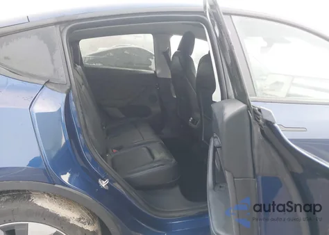 2022 Tesla Model Y Long Range Dual Motor All-Wheel Drive from USA, damaged, VIN 7SAYGDEE8NF576084